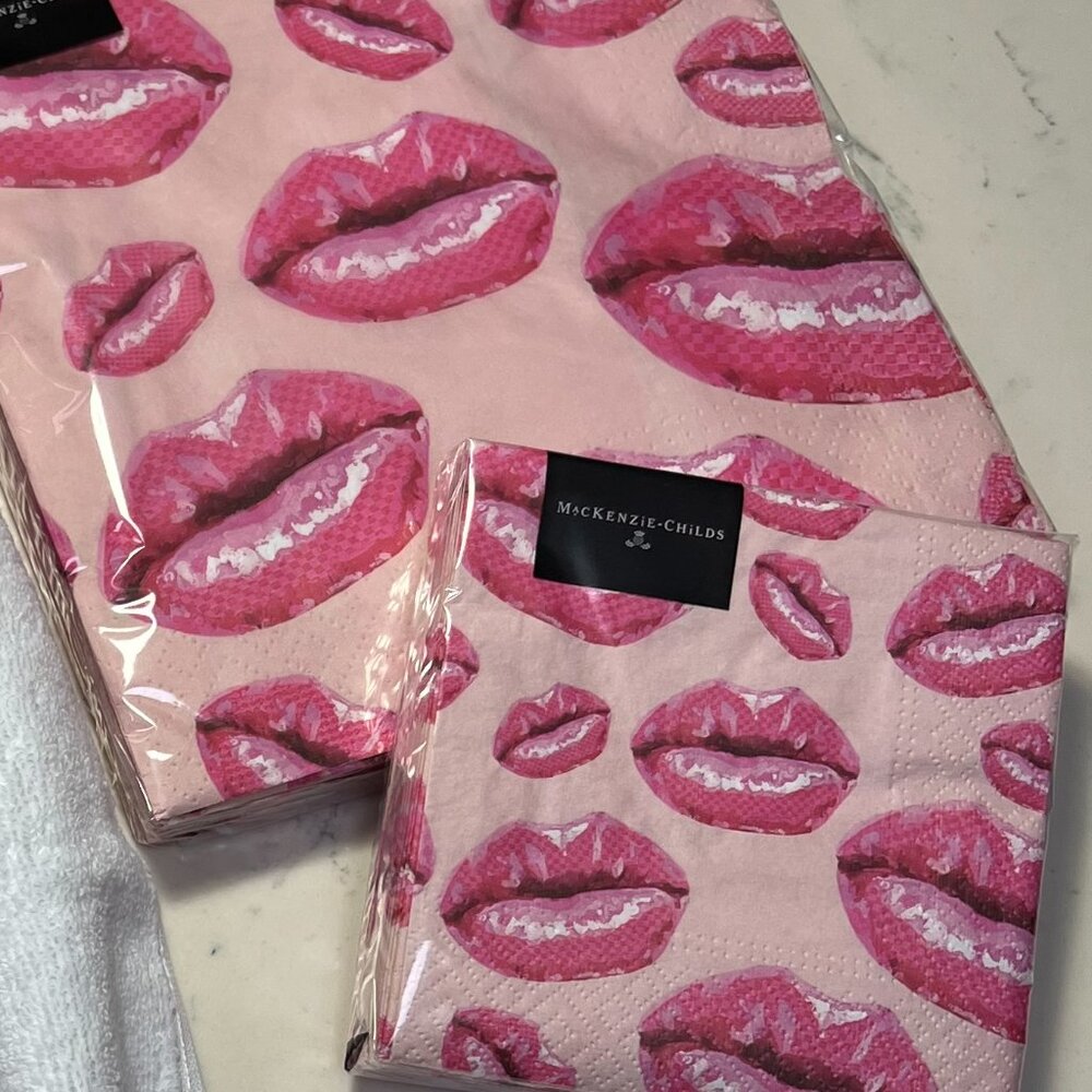 NEW!  MacKenzie-Childs Kiss Me Dinner and Cocktail Napkins